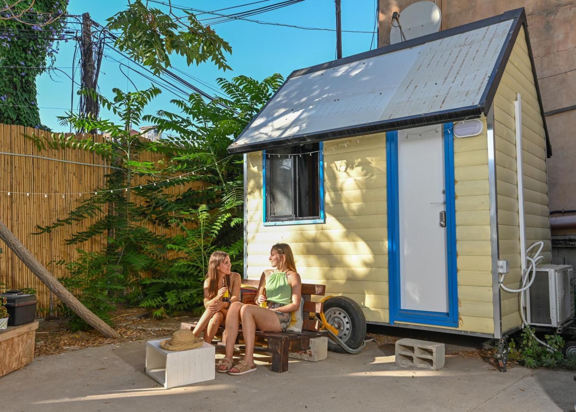 Caravan Hostel Tel Aviv By Roger Age 18-45 Εξωτερικό φωτογραφία